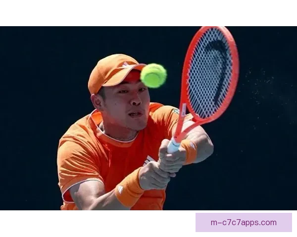 首胜破荒赢四场吴易昺澳网晋级