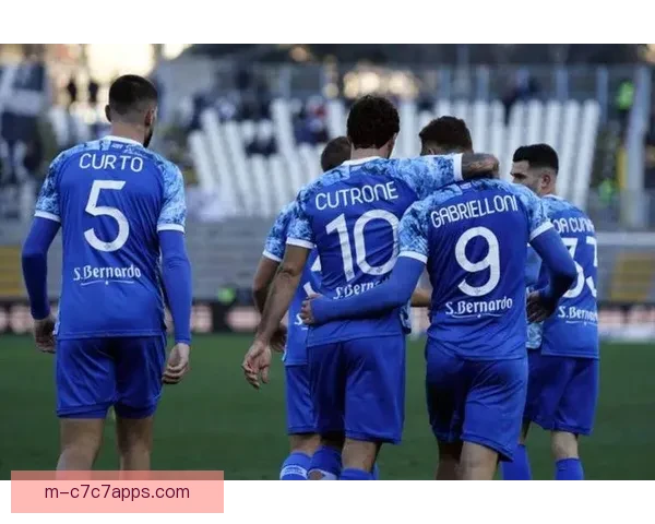 科莫对佛罗伦萨尼科帕斯领衔出战